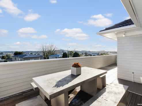 31 Portman Road, Mount Wellington