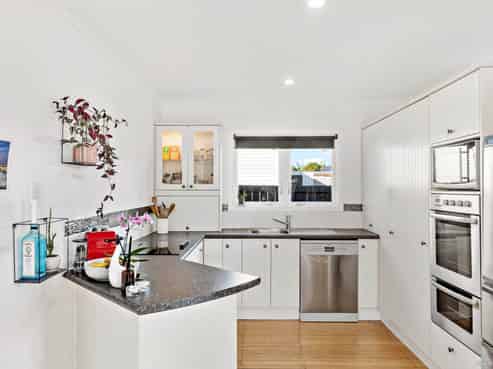 22 Strid Road, Te Atatu South