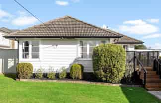 22 Strid Road, Te Atatu South