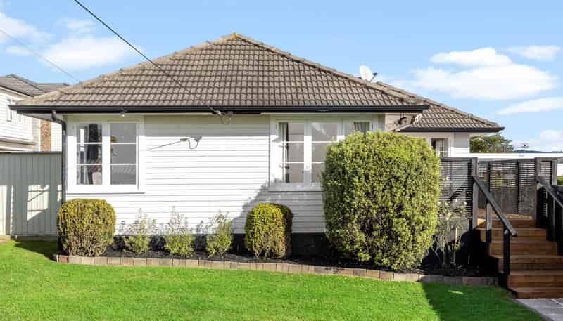 22 Strid Road, Te Atatu South