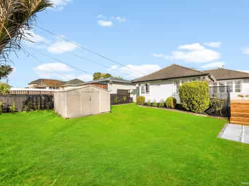 22 Strid Road, Te Atatu South