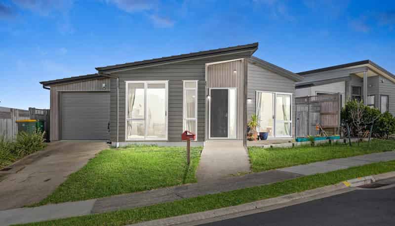 7 Barcliff Terrace, Gulf Harbour