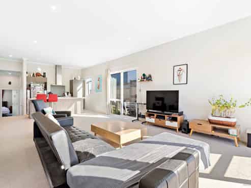 7 Barcliff Terrace, Gulf Harbour