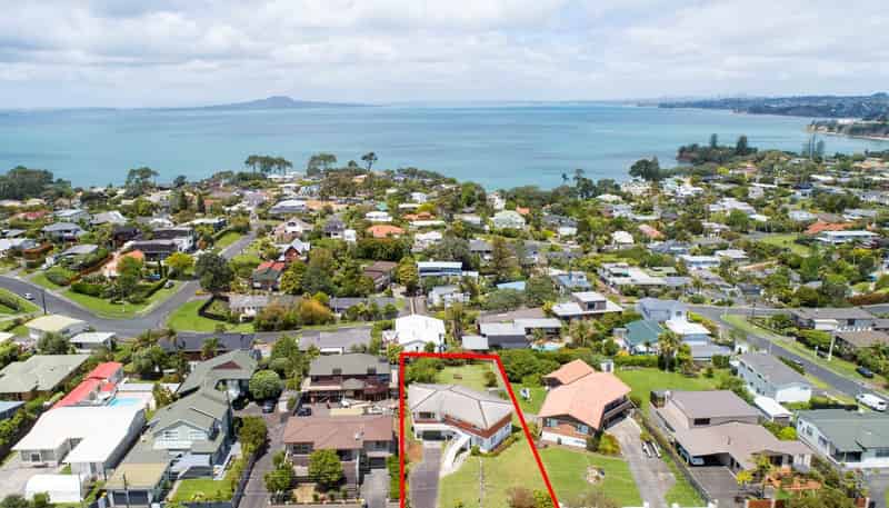 39 Toroa Street, Torbay