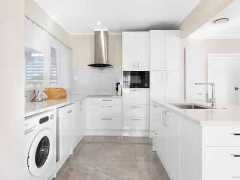 1/35 Bradbury Road, Botany Downs