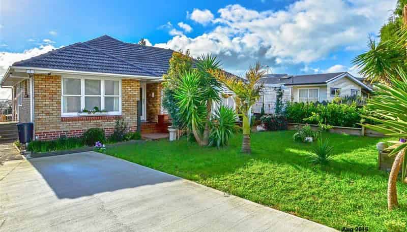 1/35 Bradbury Road, Botany Downs