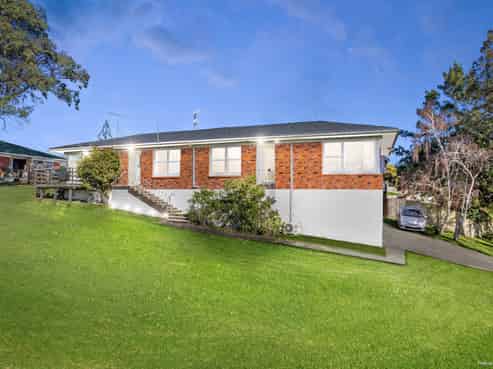 1 & 2 109 Archers Road, Glenfield