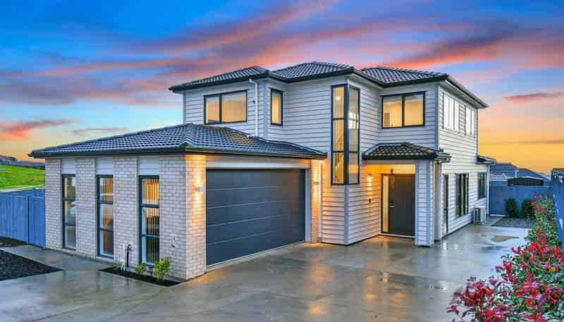 76 Twin Parks Rise, Papakura