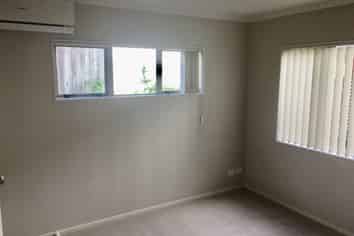 7A Cambrian Crescent, Flat Bush