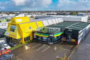 High Exposure Trade Retail | Manukau