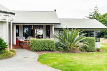 312B One Tree Point Road, One Tree Point