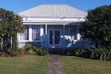 30 Romilly Street, Westport