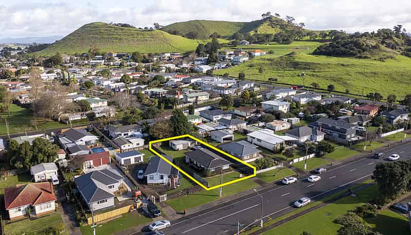 118 Coronation Road, Mangere Bridge