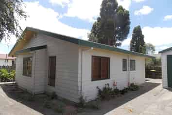 2/61 Clevedon Road, Papakura