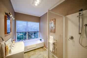 10 Amanda Place, Mayfair