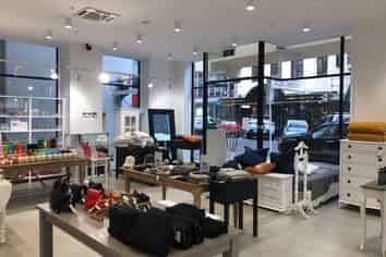 HIGH QUALITY SHOWROOM & RETAIL SPACE