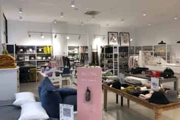 HIGH QUALITY SHOWROOM & RETAIL SPACE