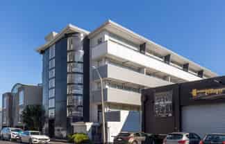 15/8 Clayton Street, Newmarket