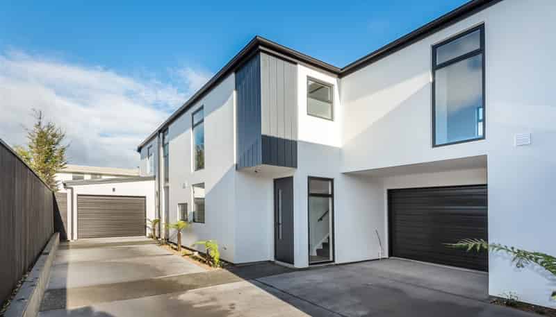 2/42 Berry Street, Saint Albans