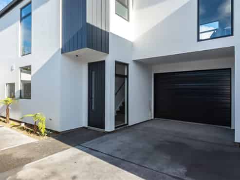 2/42 Berry Street, Saint Albans