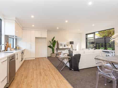 2/42 Berry Street, Saint Albans