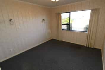 17/1 Cook Street, Foxton