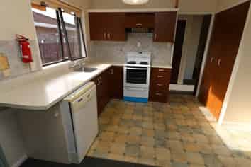 17/1 Cook Street, Foxton