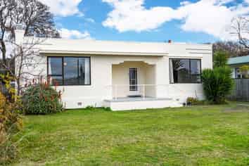 1-2/406 Burnett Street, Mahora