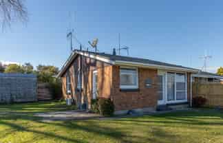 89a Bruce Avenue, Glenview