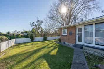 89a Bruce Avenue, Glenview