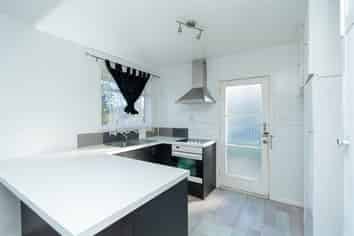 89a Bruce Avenue, Glenview