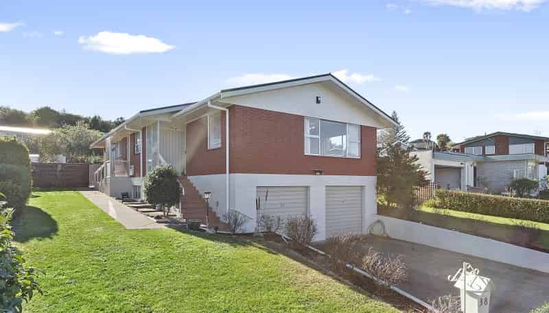 38 Glamis Avenue, Dinsdale