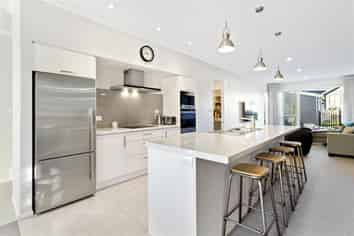 114 Squadron Drive, Hobsonville