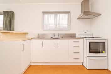 9B Emma Place, Pukete