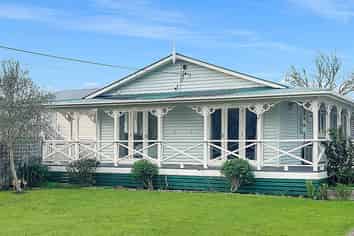 37 Woodside Ave, Massey