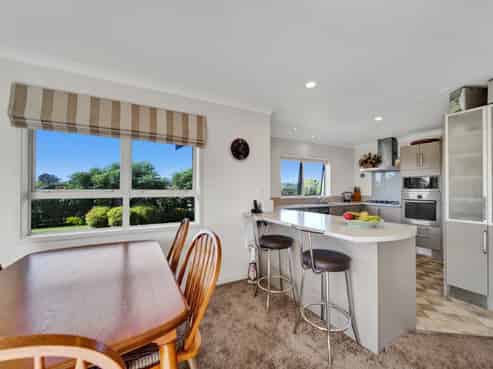 126 Wairau Road, Oakura