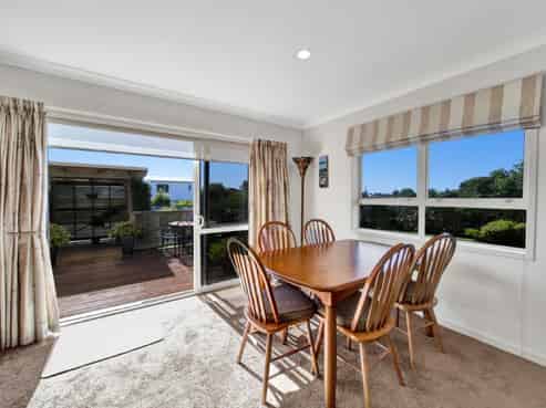 126 Wairau Road, Oakura