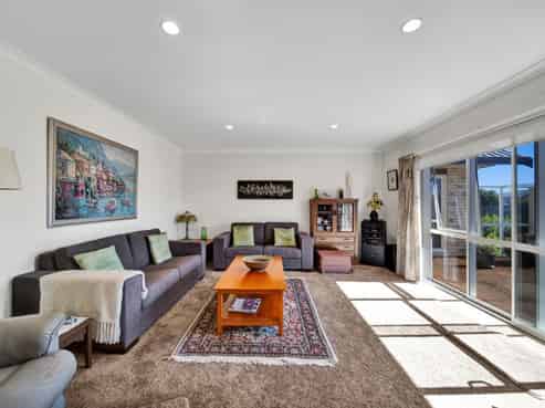 126 Wairau Road, Oakura