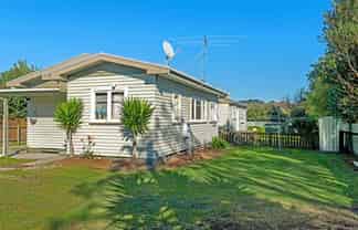 15a and 15 Martin Road, Outer Kaiti