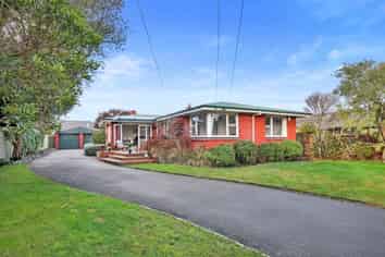 6 Rossiter Avenue, Redwood