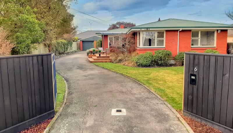 6 Rossiter Avenue, Redwood