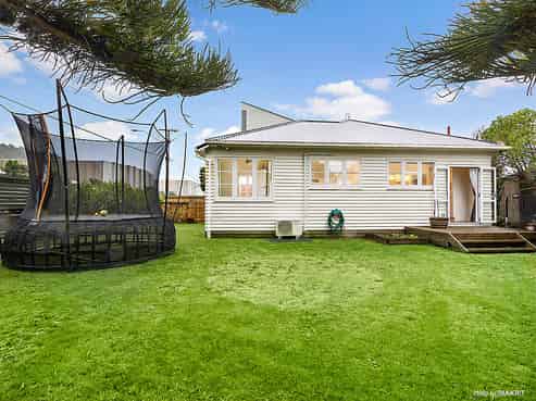 55 Southampton Road, Miramar