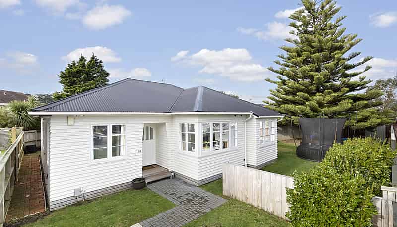 55 Southampton Road, Miramar