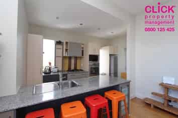 11 A Carnarvon Street, Belleknowes