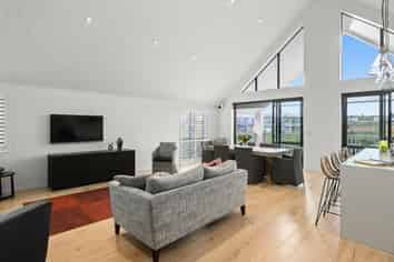 169 Jack Lachlan Drive, Beachlands