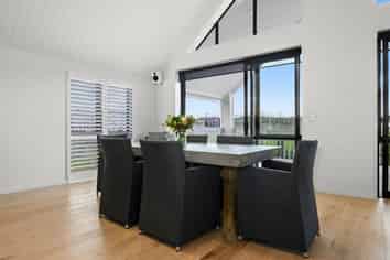 169 Jack Lachlan Drive, Beachlands