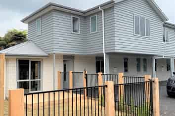 4/11 Knighton Road (Room D), Hillcrest