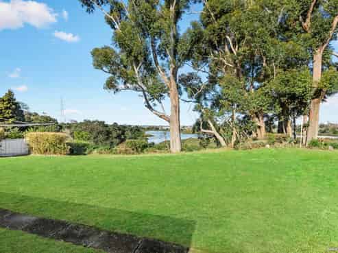 30 Te Wiata Place, Avondale