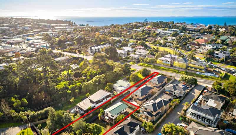 690A Beach Road, Browns Bay