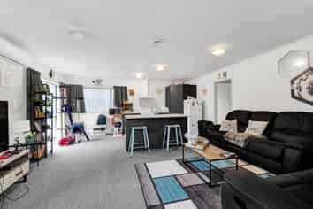 12A Stuart Place, Blagdon